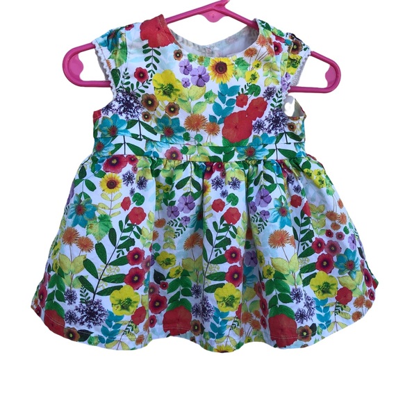 Other - 3-6 Months spring flowered dress with pleated bodice button back Easter